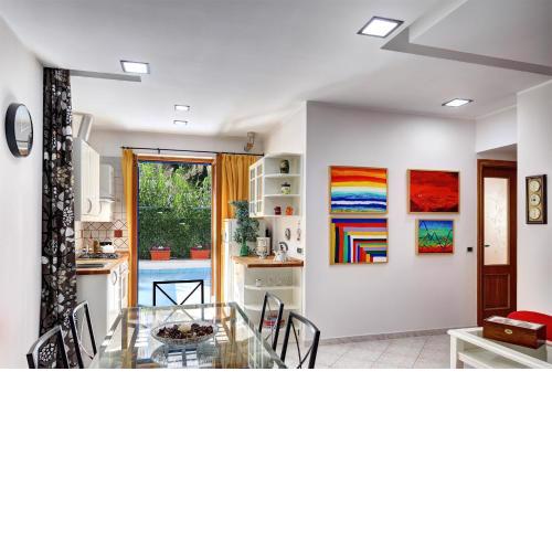 A Taste of Sun Apartment