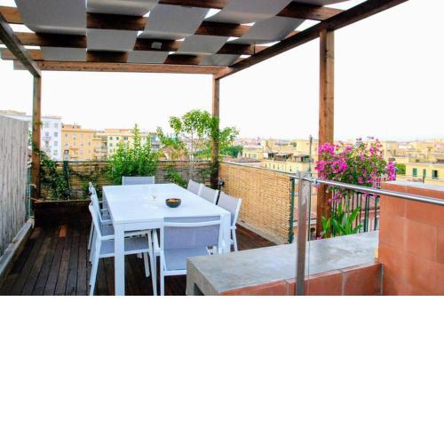 A terrific Terrace Penthouse