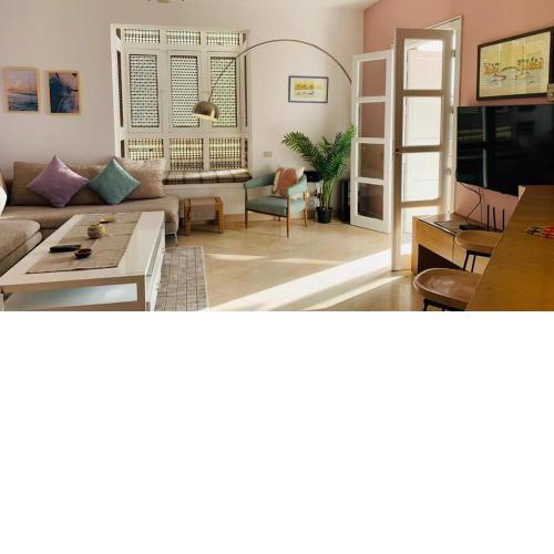 A two-bedroom apartment with a furnished roof in Marina El Gouna
