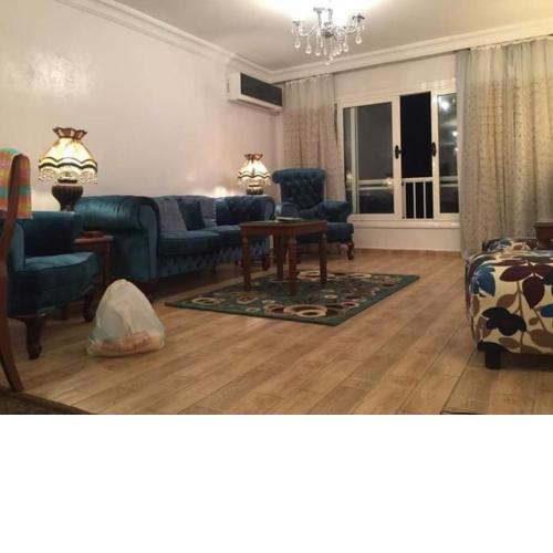 شقهA مميزه في ارقى الاماكن على البحر مباشره