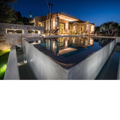 AA Luxury Villas