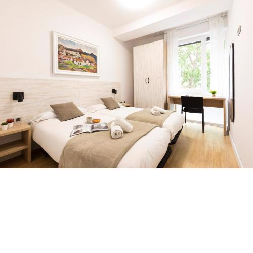AB Eixample Viladomat Apartments