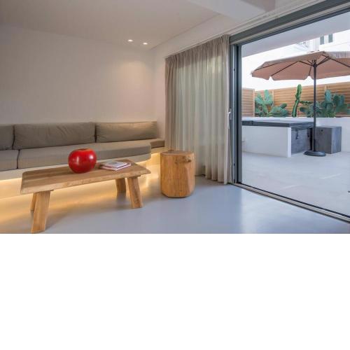 ABA Ηospitalité Paros -The Superior Suite, Naousa