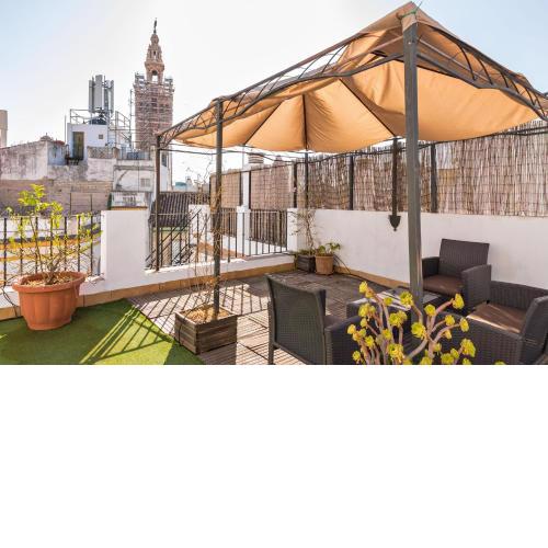 Abades Giralda Suite by Valcambre