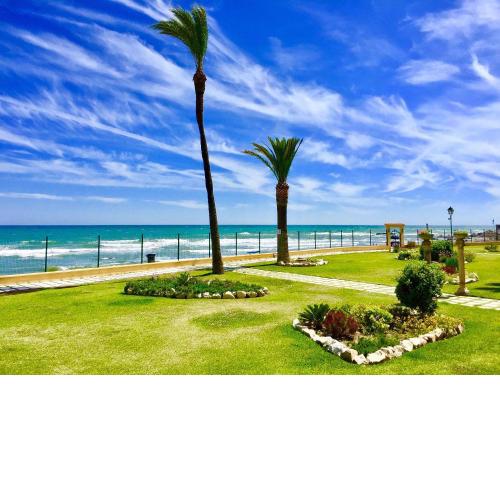 ABSOLUTE BEACHFRONT at LUBINA DEL SOL - Riviera del Sol Mijas Costa