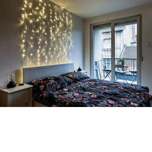 AC Downtown with Balcony, Garage & Nespresso