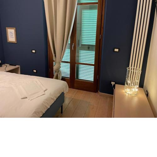 Accogliente camera singola con balcone a 500 mt dal mare