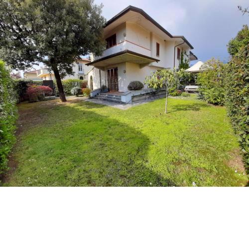 Accogliente villetta bi-familiare
