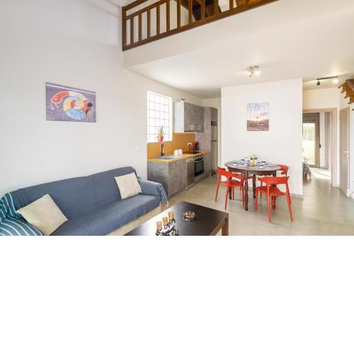 Achilles Maisonette