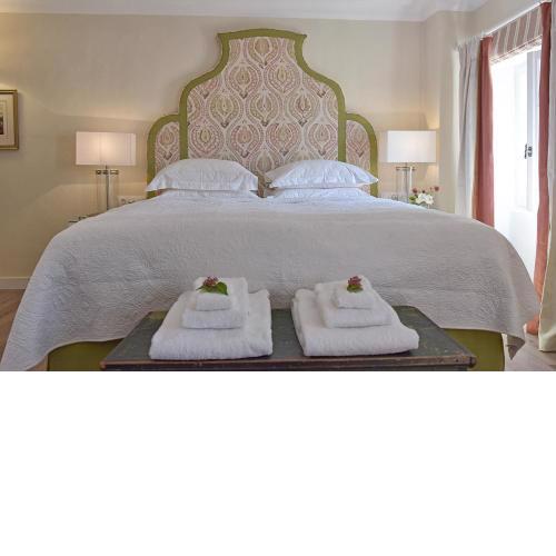 Achillion Liston Suites