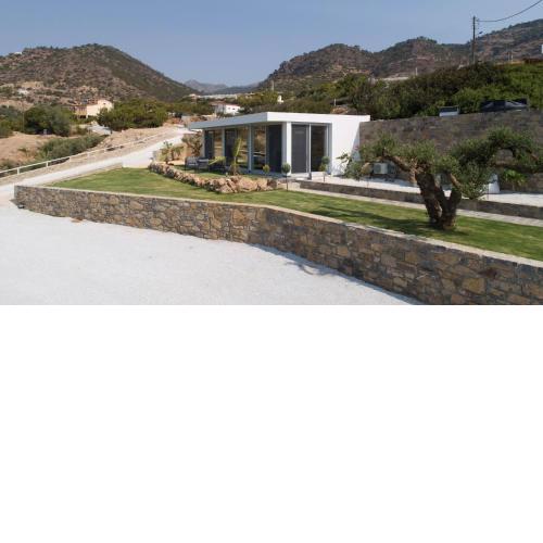 Achlia Beach Villa 2