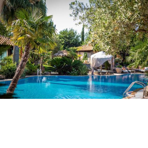Achtis Hotel