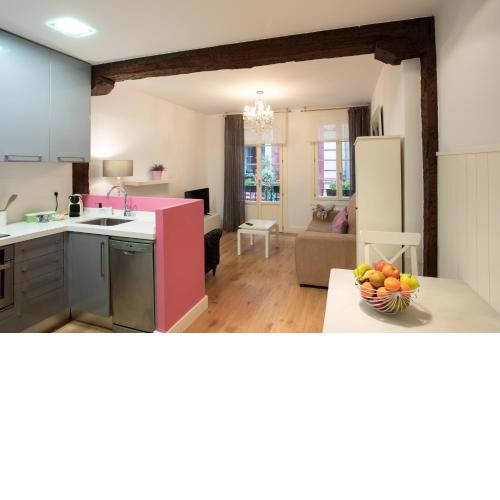 ACOGEDOR APARTAMENTO EN EL CENTRO DEL CASCO VIEJO