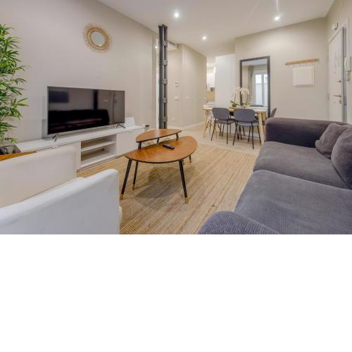Acogedor apt 3 habitaciones y terraza en el centro