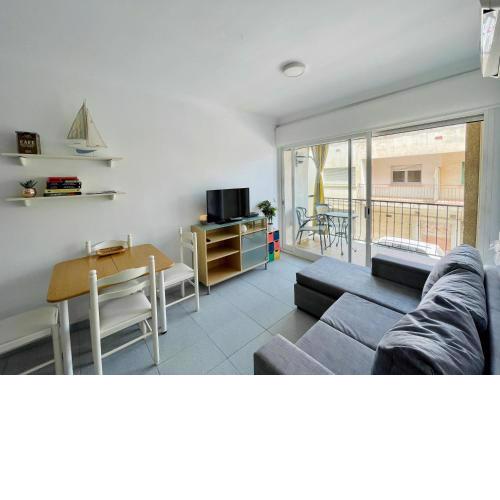 Acogedor y céntrico apartamento a 1' de la playa