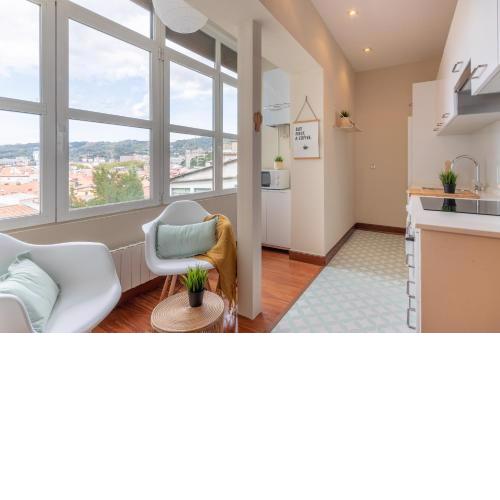 ACOGEDOR Y CON VISTAS - Casco Viejo & Parking gratis