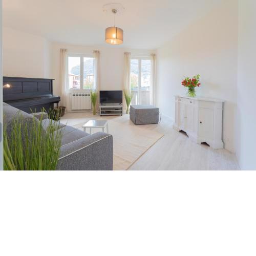 Acqua Chiara Apartment by Rent All Como
