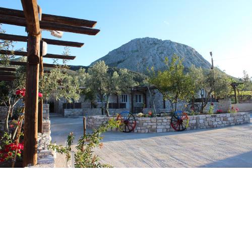 Acrocorinth Apartments