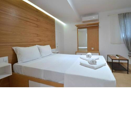 Acropolis, a nice and minimal apartment