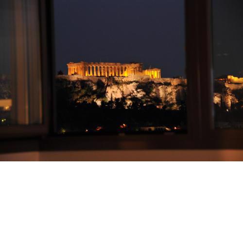 Acropolis at Home: Loft with a View