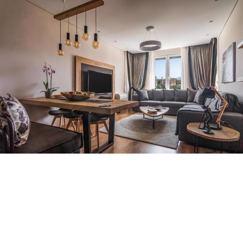 Acropolis Exclusive Residence