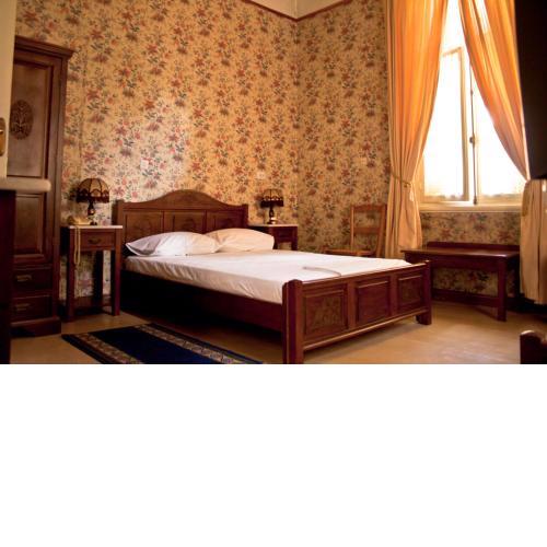 Acropolis House