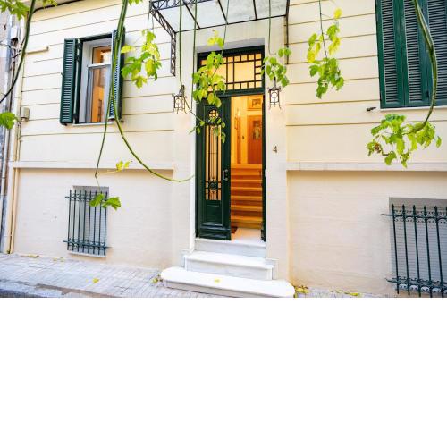 Acropolis metro st.3 bedrοοms 6 persons maisonette