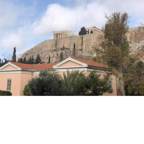 Acropolis View Huge Apartment – Centrally Located