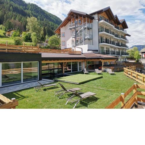 Active Alm Hotel