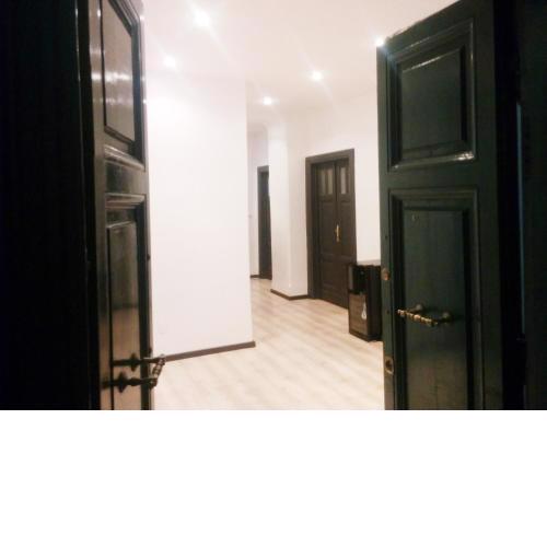 Ad Hoc Guest House