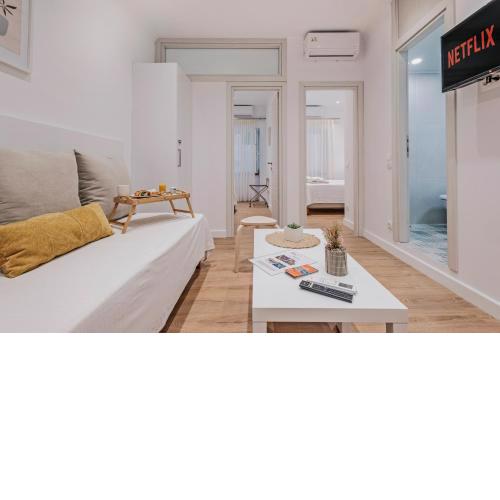 Adagio Old Town Luxury Apartment