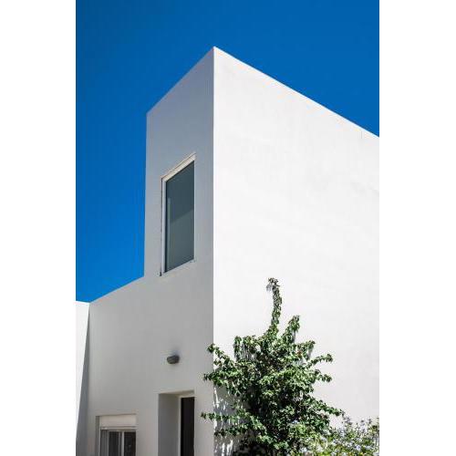 Adhili Residence