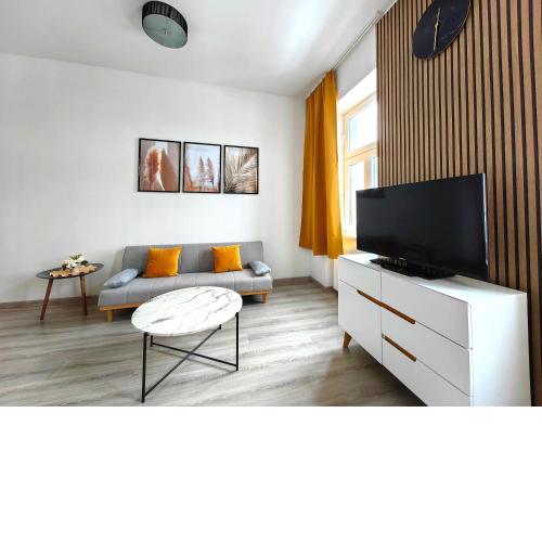Adonis Apartment