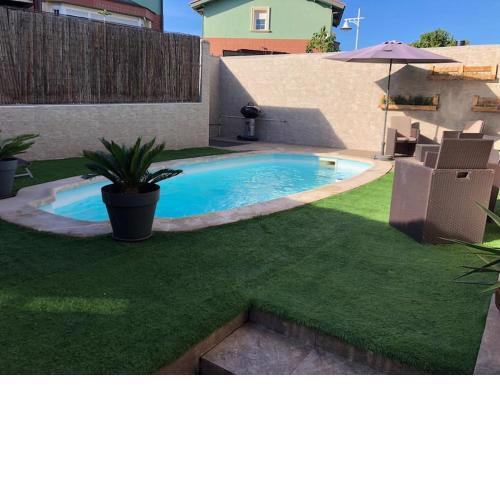 Adosado con piscina privada