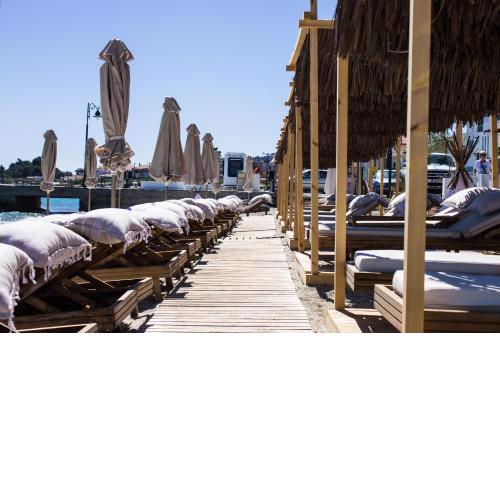 Adriana beach