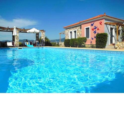 Aeolis Apartments & Studios