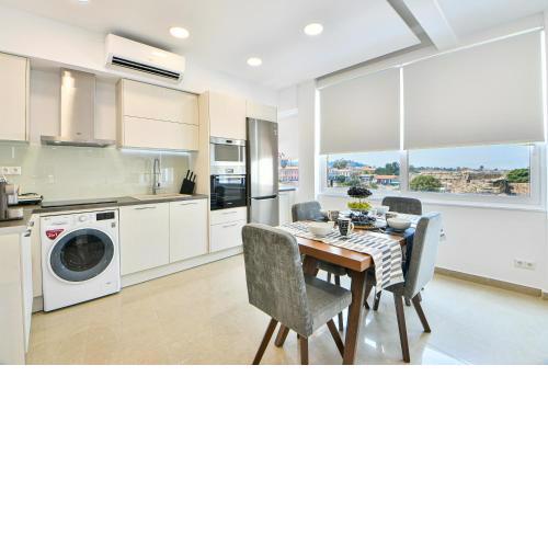 AEOLIS SUITES