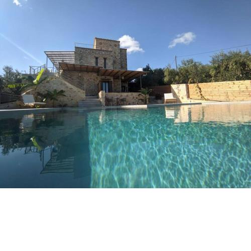 Aeridesstonehouse with private pool