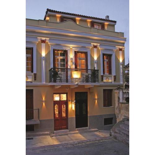 Aetoma Hotel