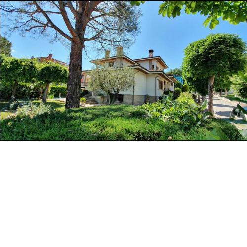 Affittacamere Villa Sofia con uso cucina e ampio giardino