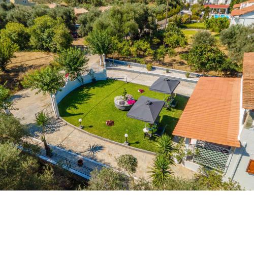 Afroditi Holiday Home - Yellow Apartment