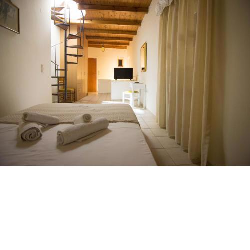 Agapi Holiday Home