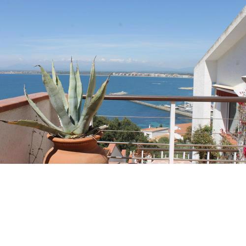 Agi Poncela Villa