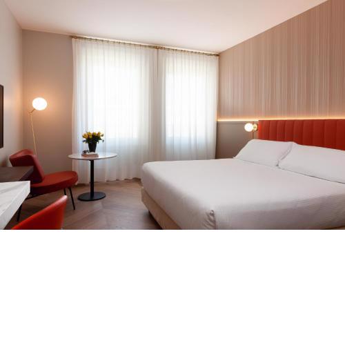Agora' Palace Hotel