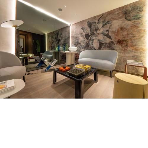 Agra Suites