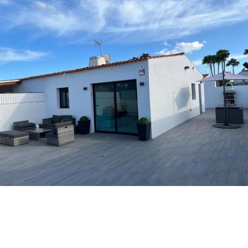 Agradable Bungalow con Piscina
