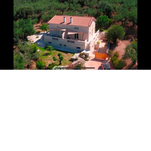 Agraria 1 Bedroom Basement Apartment