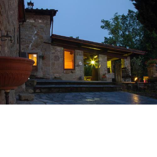 AGRITURISMO POPPIENA - IL TIGLIO CASETTA INDIPENDENTE CON PISCINA