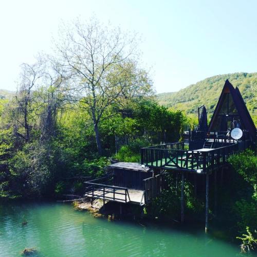 Agva Heaven Hill River Bungalow