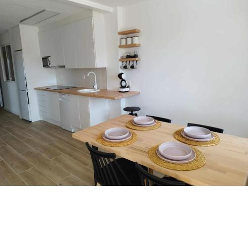 AH RENTALS Promar Apartamento